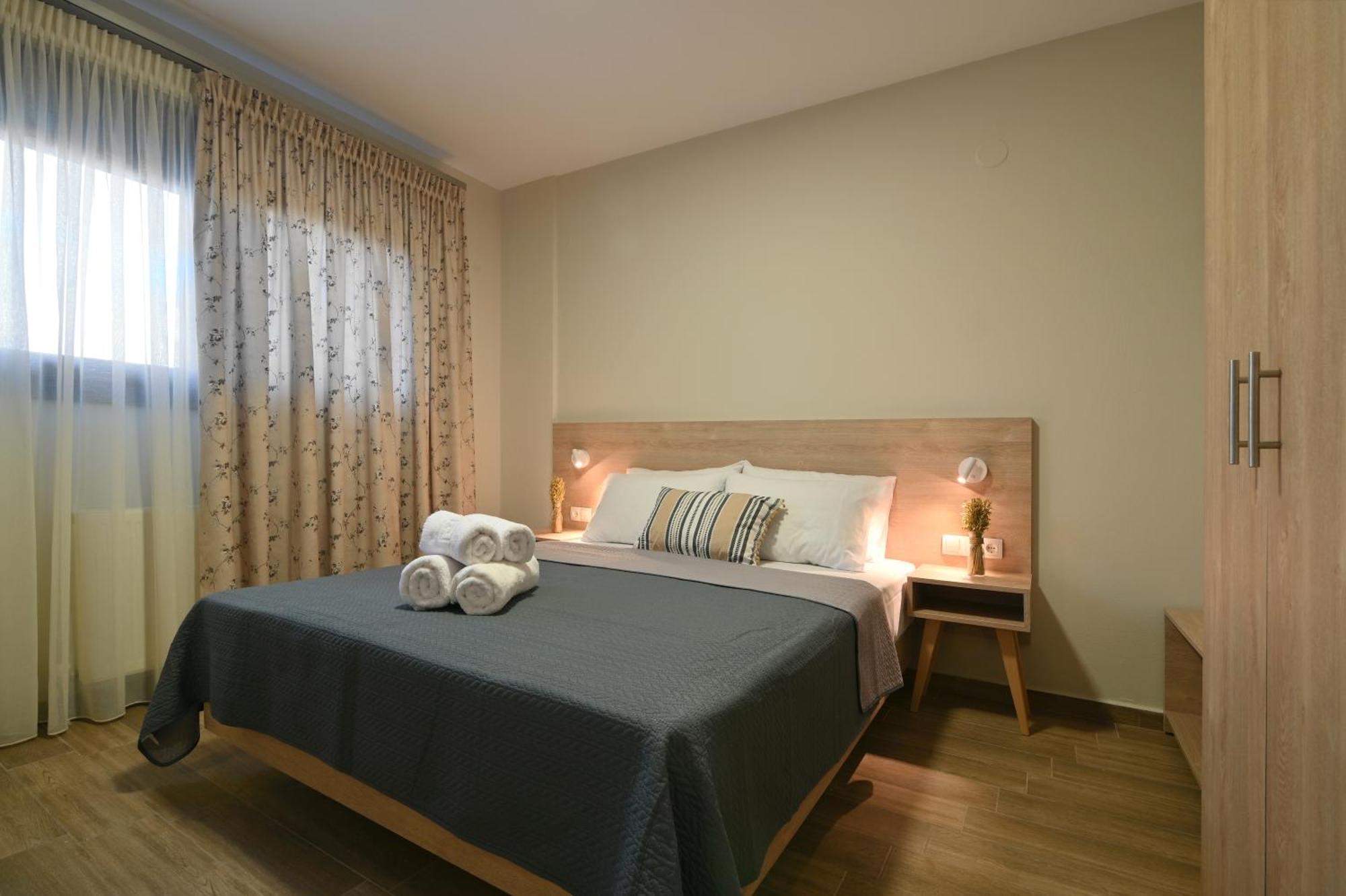 Niel Holiday Apartments, Panel Hospitality Homes & Villas Leptokarya  Exterior photo